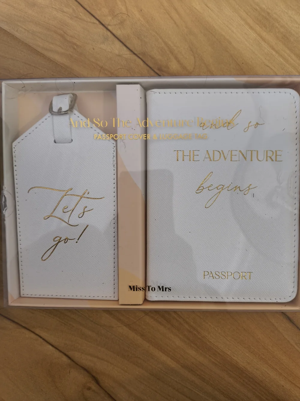 White Passport Cover & Luggage Tag Set with Gold Script